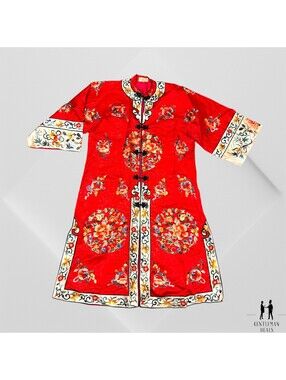 Golden Bee 60's Red Embroidered Silk Kimono XL 21.5x44 Long RARE
